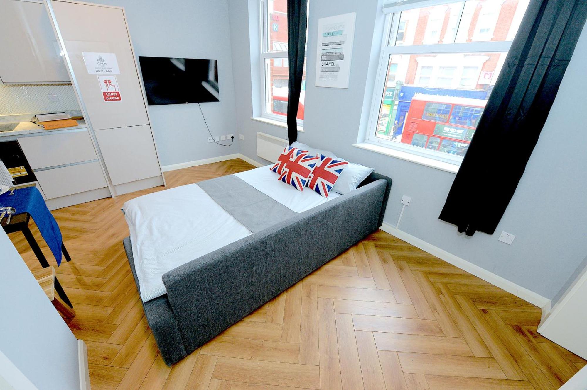 1 Bedroom Flat In Wood Green Piccadilly Line لندن المظهر الخارجي الصورة